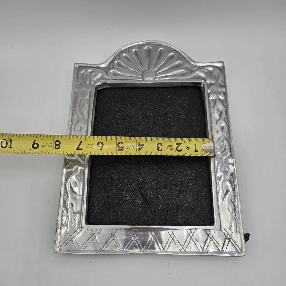 Vintage Media Flor Pewter Ornate Antique Style Picture Frame 8 1/2
